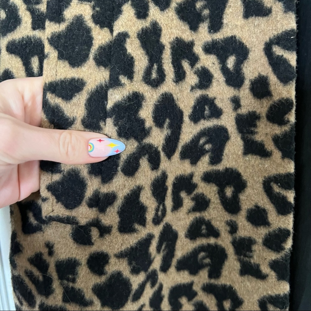 ✨HOST PICK ✨Lulus leopard print jacket Feline Fantastic Tan Leopard Print Coat - Picture 4 of 8